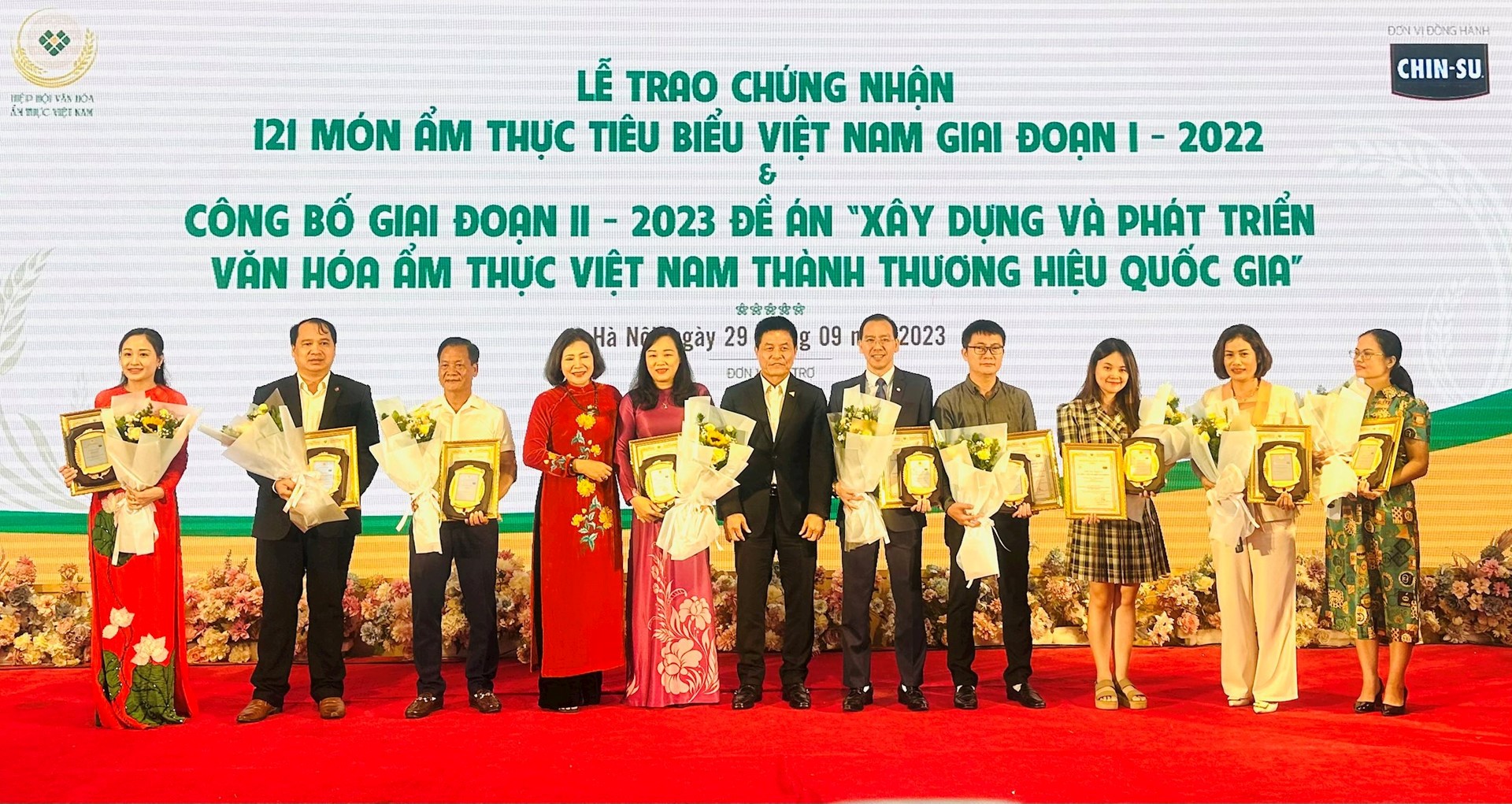Bún suông, canh xiêm lo và bánh tét Trà Cuôn của tỉnh Trà Vinh được chứng nhận ẩm thực tiêu biểu Việt Nam